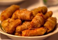 Ķīnas kāpostu un vistas gaļas tīteņi