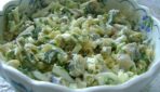 Pavisam vienkārši zaļo lociņu un olu salāti